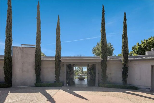 1110 Bel Air Place, Los Angeles, CA 90077
