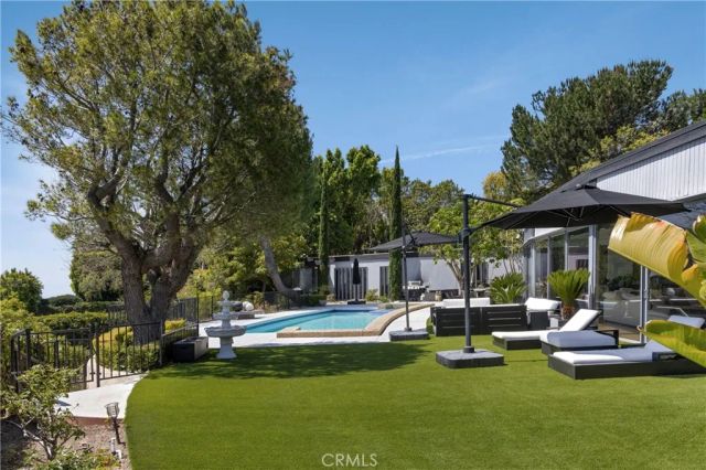 1110 Bel Air Place, Los Angeles, CA 90077
