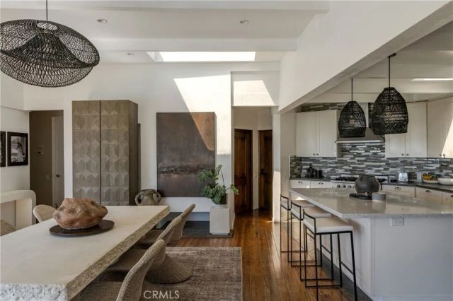 1110 Bel Air Place, Los Angeles, CA 90077