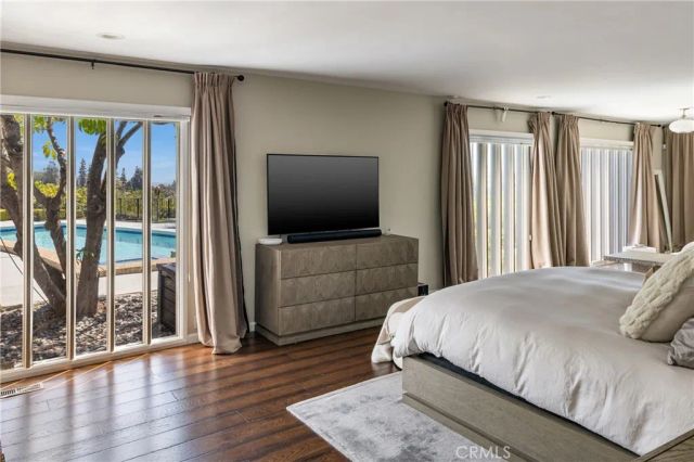 1110 Bel Air Place, Los Angeles, CA 90077