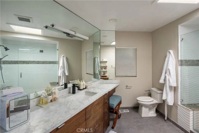 1110 Bel Air Place, Los Angeles, CA 90077