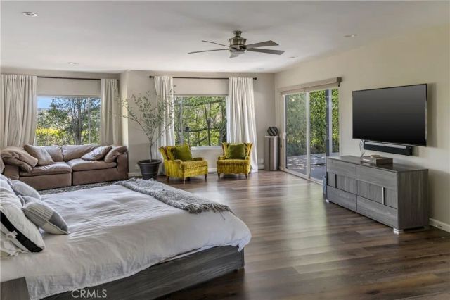 1110 Bel Air Place, Los Angeles, CA 90077