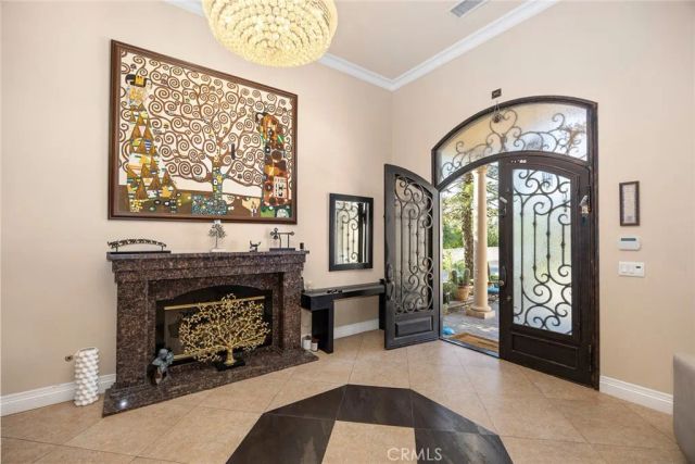10610 Oak Tree Way, Sunland, CA 91040