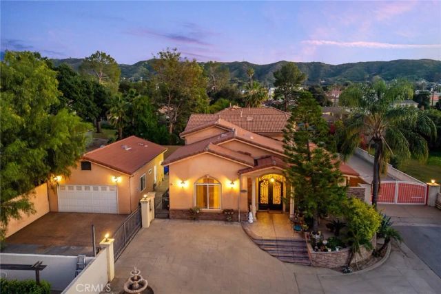 10610 Oak Tree Way, Sunland, CA 91040