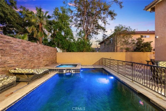 10610 Oak Tree Way, Sunland, CA 91040