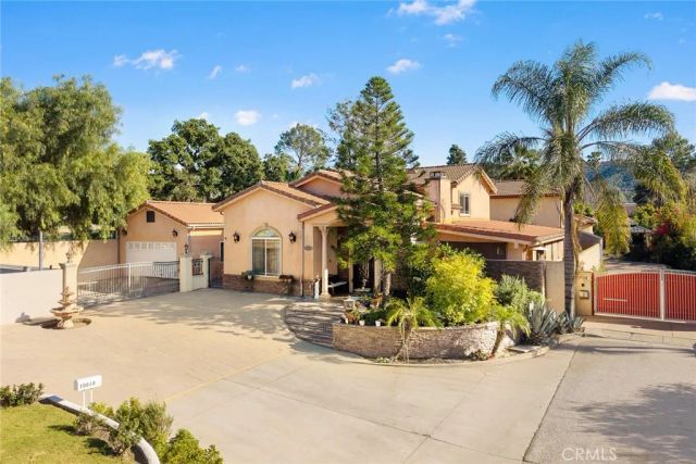10610 Oak Tree Way, Sunland, CA 91040