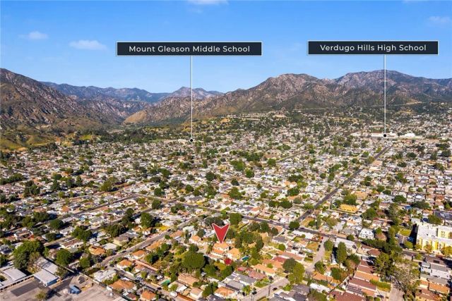 10610 Oak Tree Way, Sunland, CA 91040