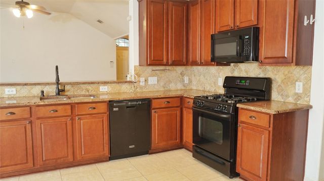 12427 Aubreywood Lane, Houston, TX 77070