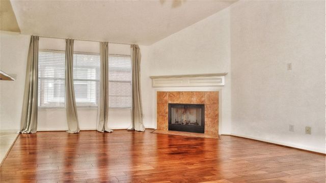 12427 Aubreywood Lane, Houston, TX 77070