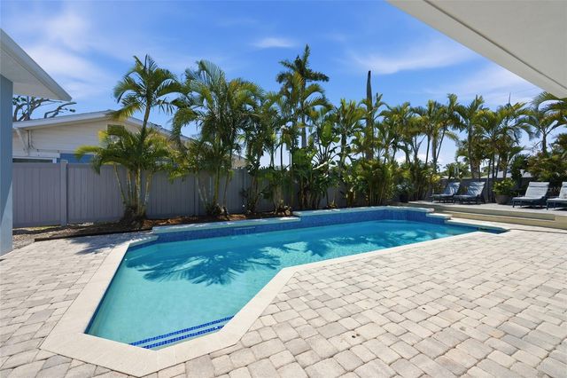 408 JACKSON DRIVE, Sarasota, FL 34236