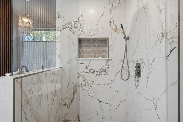 408 JACKSON DRIVE, Sarasota, FL 34236