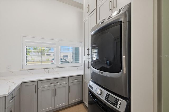 408 JACKSON DRIVE, Sarasota, FL 34236