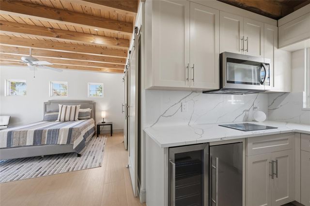 408 JACKSON DRIVE, Sarasota, FL 34236