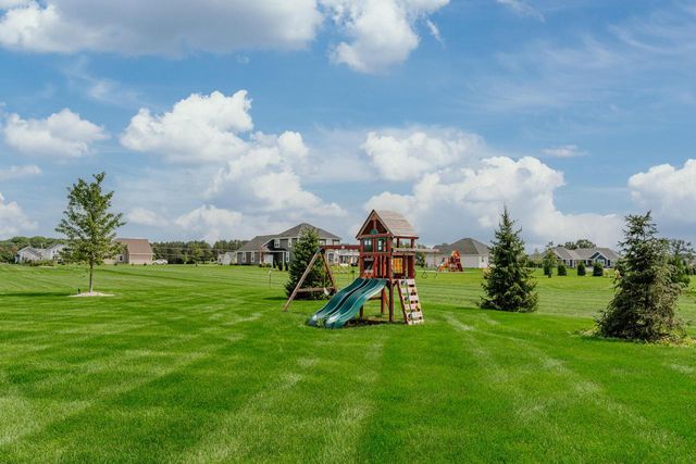 N91W27745 N Red Fox RUN, Hartland, WI 53029