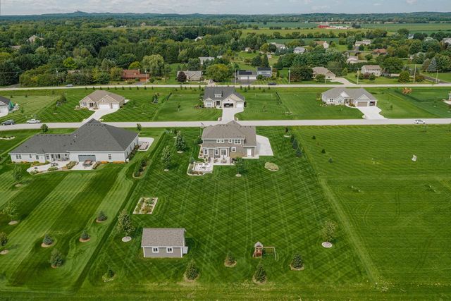 N91W27745 N Red Fox RUN, Hartland, WI 53029