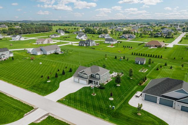 N91W27745 N Red Fox RUN, Hartland, WI 53029