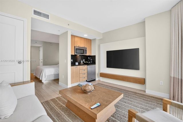 505 N Fort Lauderdale Beach Blvd 2103, Fort Lauderdale, FL 33304