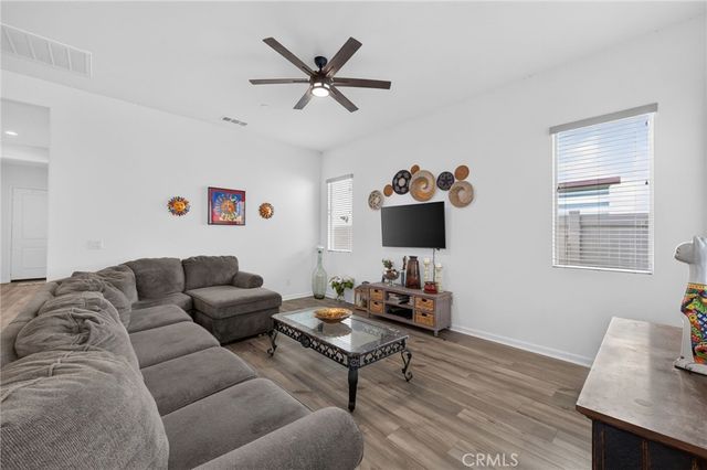 11890 Sagecrest Court, Corona, CA 92883