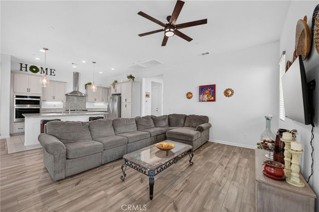 11890 Sagecrest Court, Corona, CA 92883