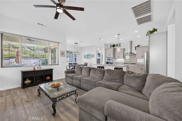 11890 Sagecrest Court, Corona, CA 92883