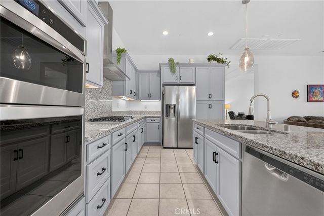 11890 Sagecrest Court, Corona, CA 92883