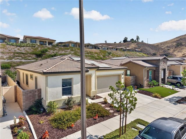 11890 Sagecrest Court, Corona, CA 92883