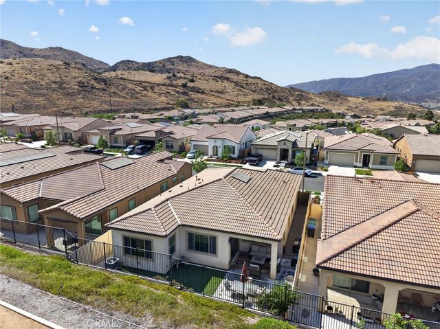 11890 Sagecrest Court, Corona, CA 92883