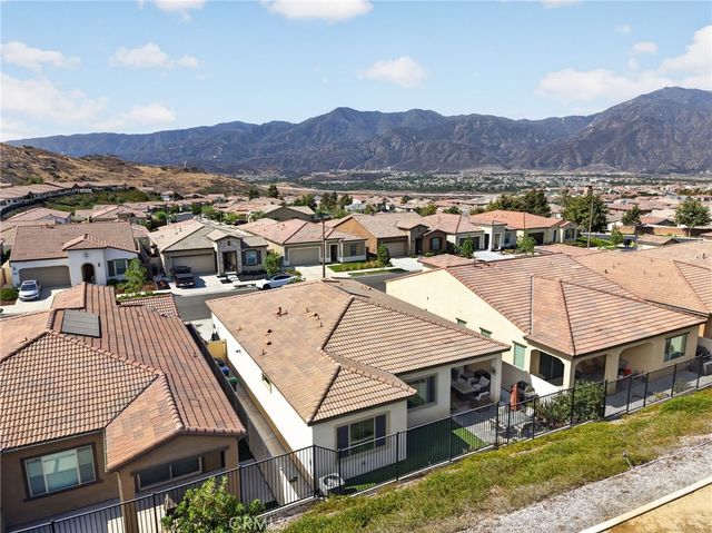 11890 Sagecrest Court, Corona, CA 92883