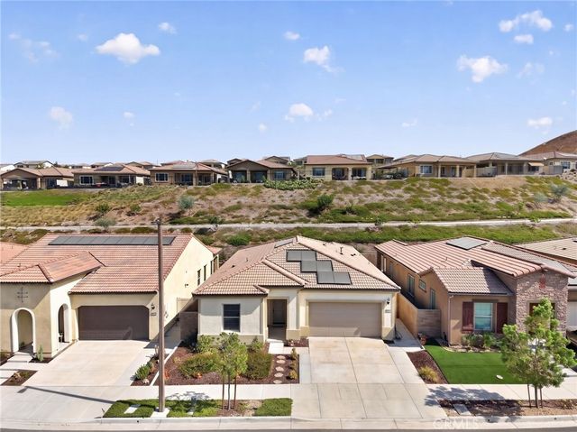 11890 Sagecrest Court, Corona, CA 92883