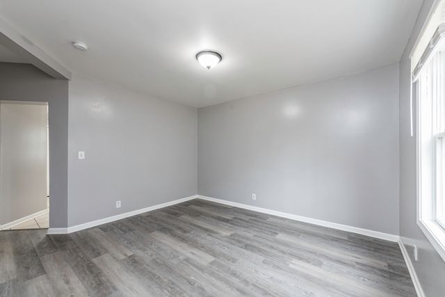 205 S Park Avenue, Waukegan, IL 60085