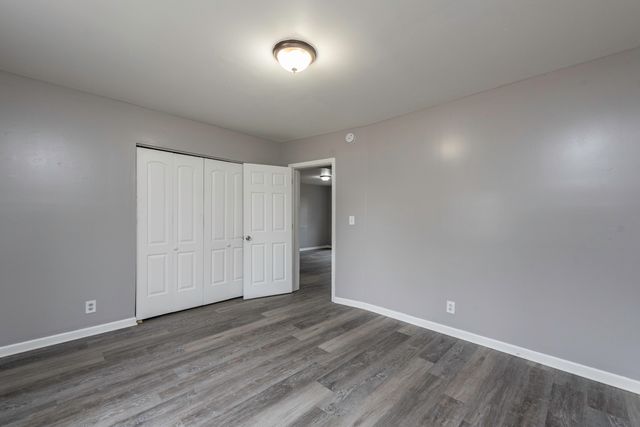 205 S Park Avenue, Waukegan, IL 60085