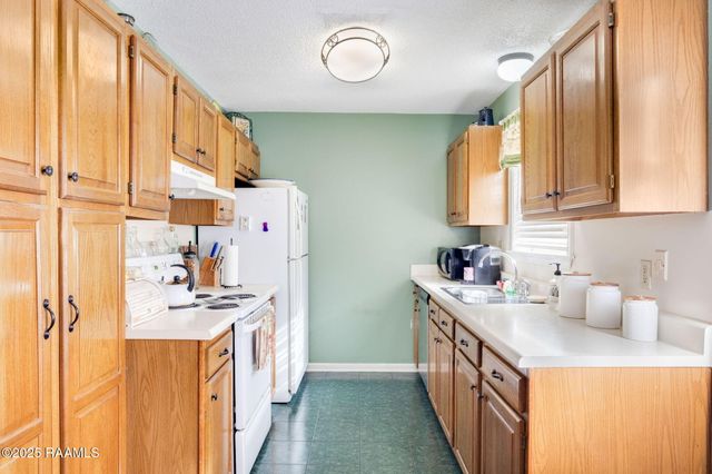 1010 Carriage Light Loop, Youngsville, LA 70592