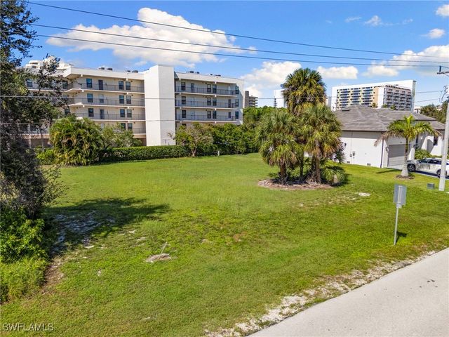 744 Seagrape DR, Marco Island, FL 34145