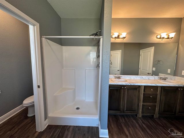 841 Oak Alley, Pensacola, FL 32506