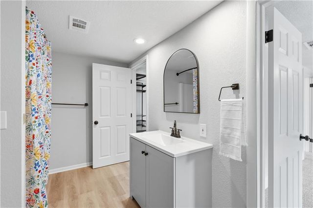 5308 Northern Avenue, Raytown, MO 64133