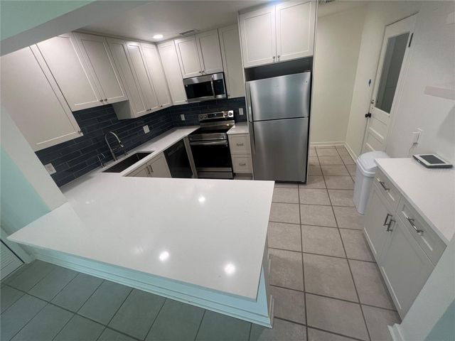 5819 27TH AVENUE S, Gulfport, FL 33707
