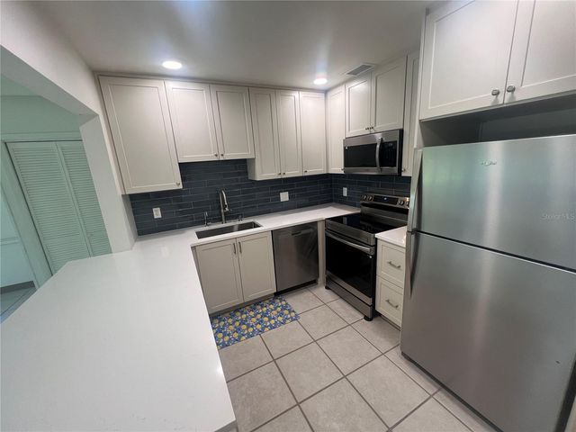 5819 27TH AVENUE S, Gulfport, FL 33707