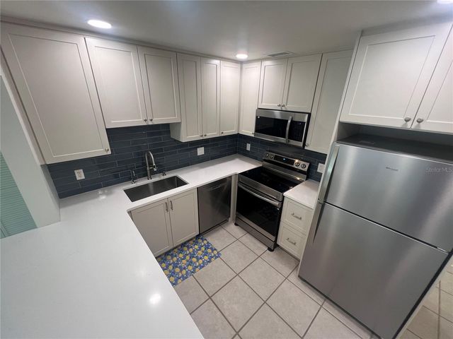 5819 27TH AVENUE S, Gulfport, FL 33707