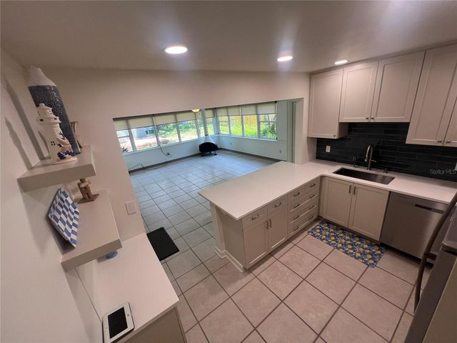 5819 27TH AVENUE S, Gulfport, FL 33707