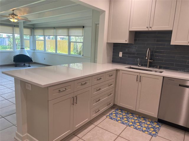 5819 27TH AVENUE S, Gulfport, FL 33707
