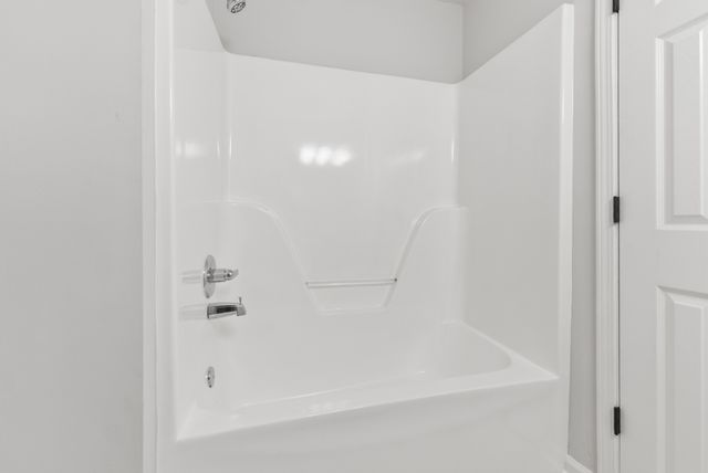 1626 Jo Ann Dr, La Vergne, TN 37086
