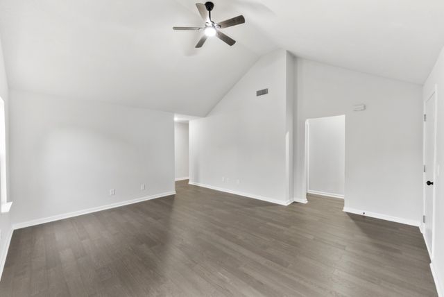 1626 Jo Ann Dr, La Vergne, TN 37086