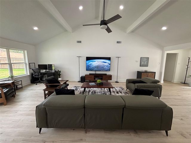 15511 Bowsprit Lane, Houston, TX 77062