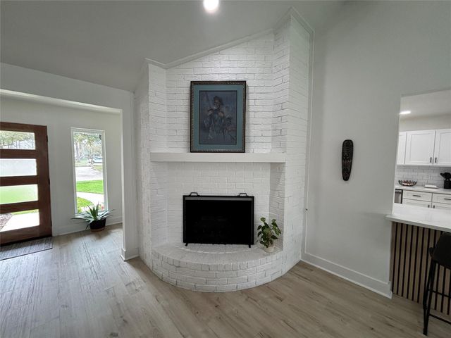 15511 Bowsprit Lane, Houston, TX 77062