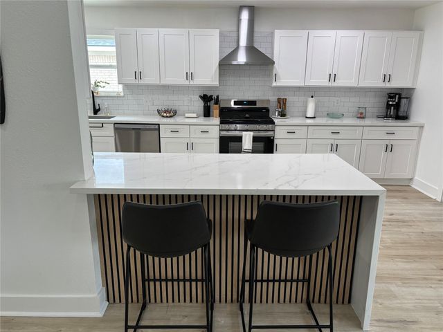 15511 Bowsprit Lane, Houston, TX 77062