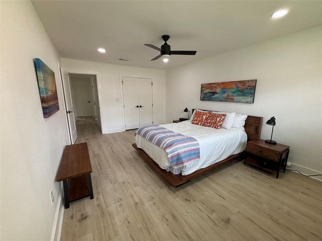 15511 Bowsprit Lane, Houston, TX 77062