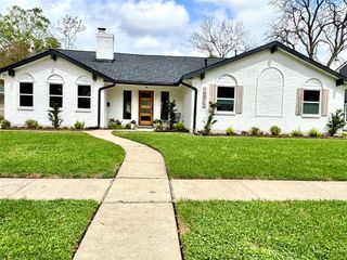 15511 Bowsprit Lane, Houston, TX 77062