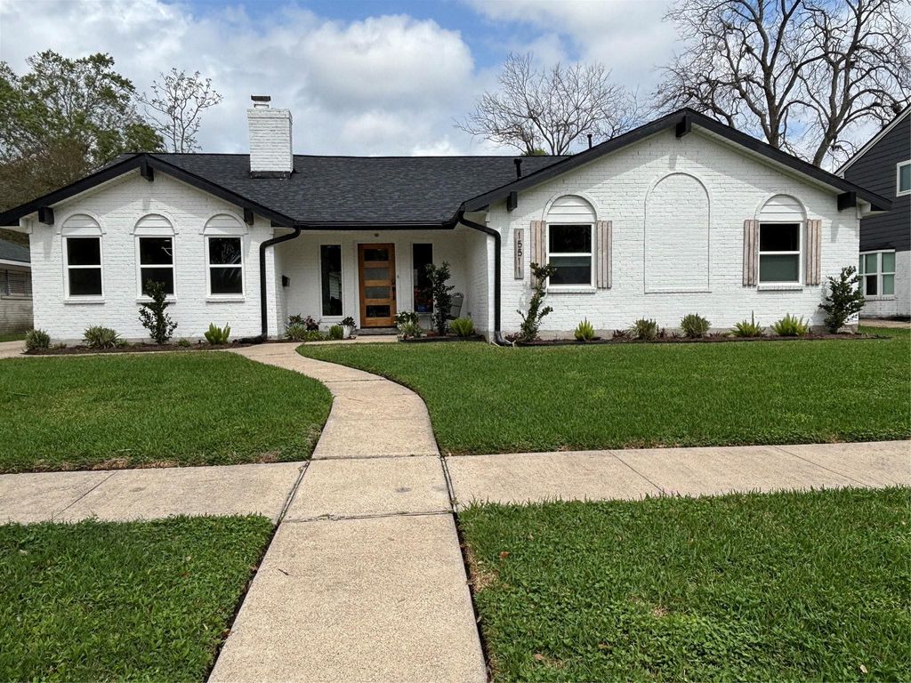 15511 Bowsprit Lane, Houston, TX 77062