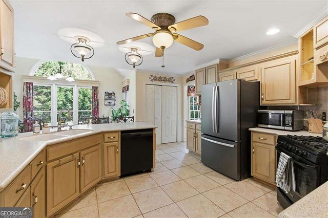 591 Delphinium Boulevard NW, Acworth, GA 30102