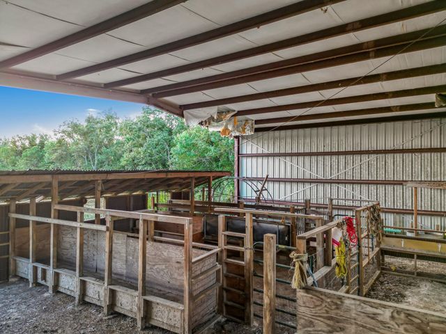 9731 Hadden Road, Baytown, TX 77521